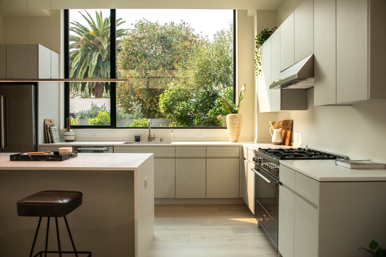 How to Blend Functionality with Luxury in Kitchens